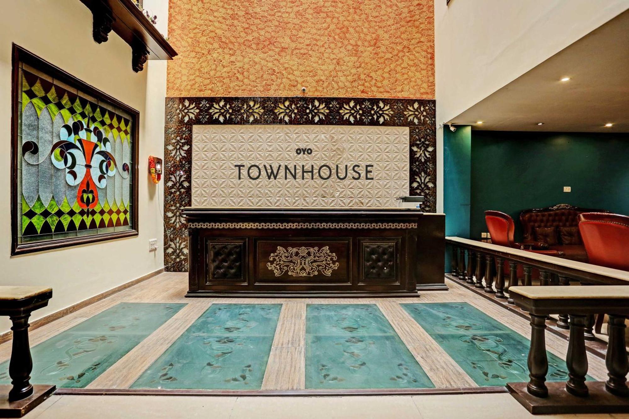 Hotel Townhouse The Royce New Friends Colony 4*